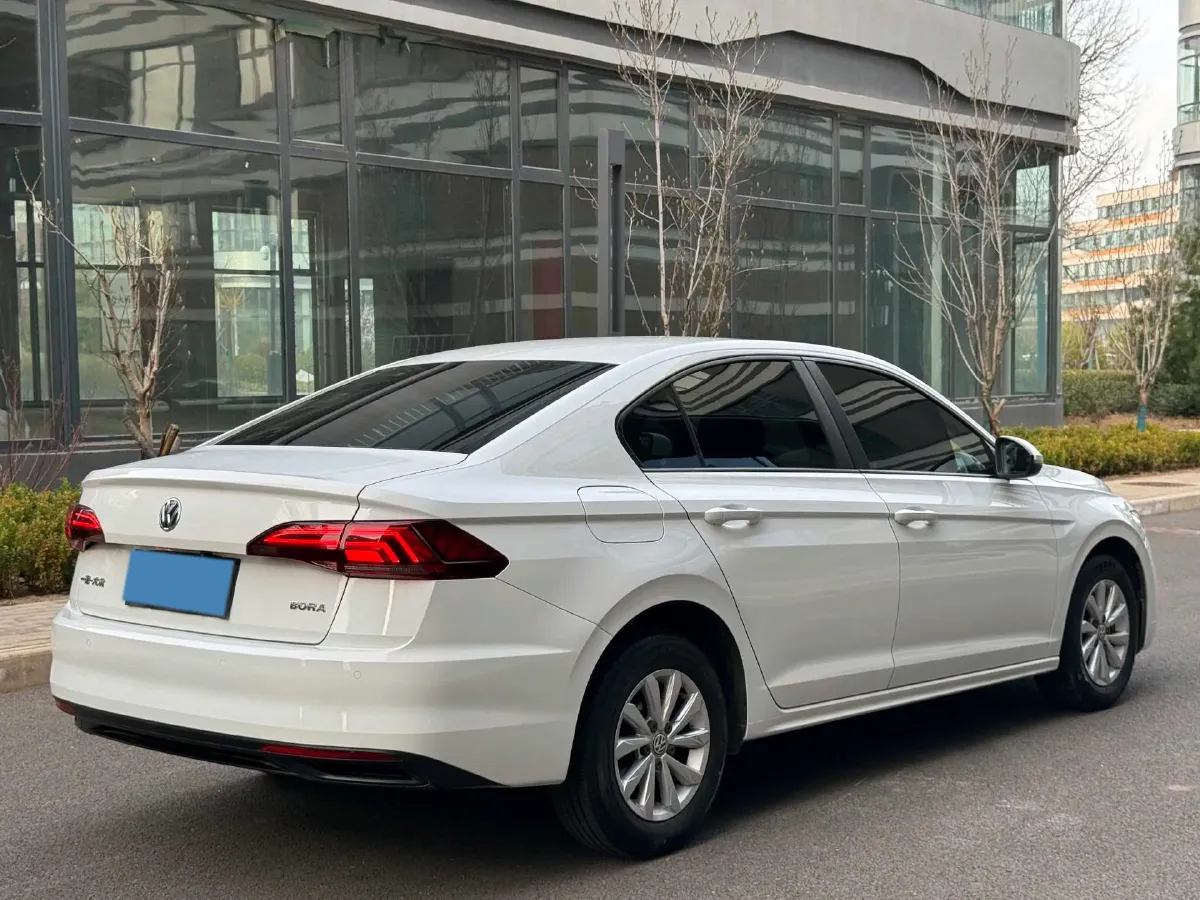 2019 Bestune T77 1.2T 143HP L4 7DCT,autocango,china used car exporter,china ev exporter,chinese used car exporter,chinese used ev exporter