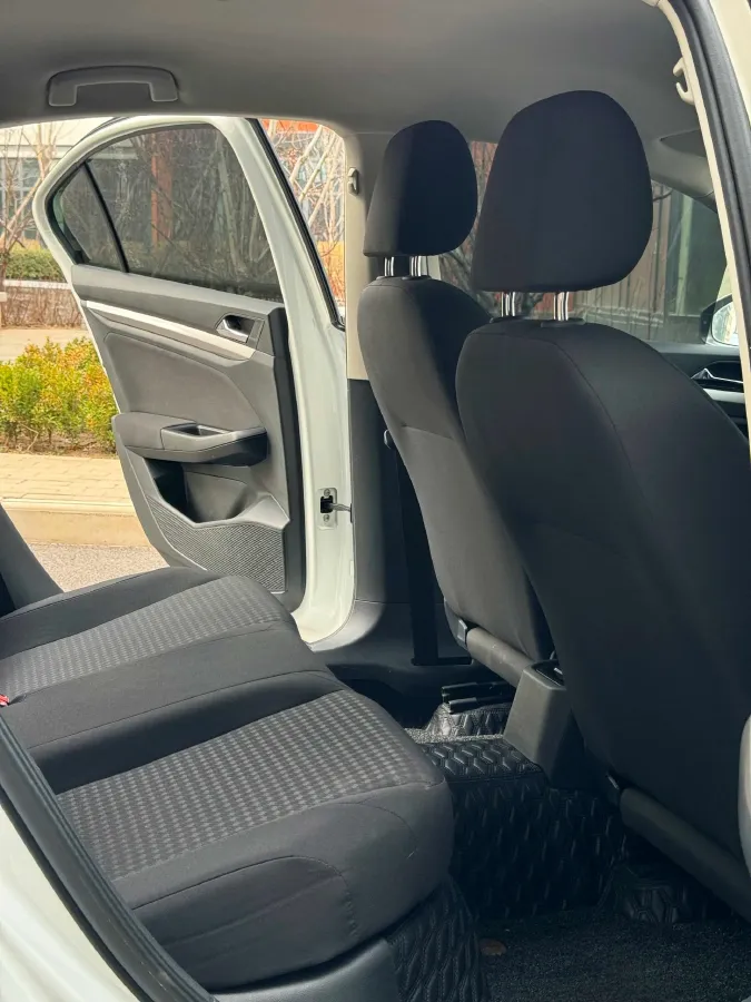 2019 Bestune T77 1.2T 143HP L4 7DCT,autocango,china used car exporter,china ev exporter,chinese used car exporter,chinese used ev exporter