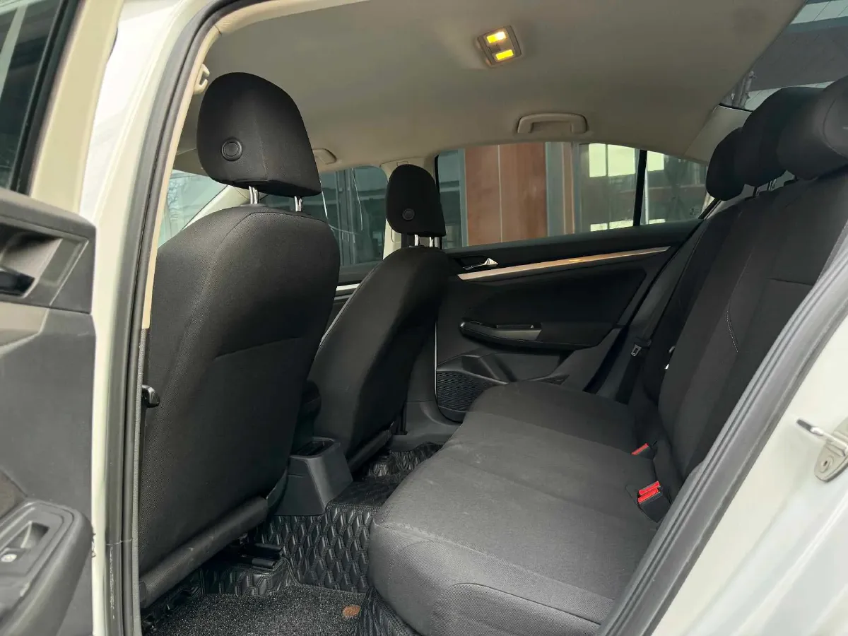 2019 Bestune T77 1.2T 143HP L4 7DCT,autocango,china used car exporter,china ev exporter,chinese used car exporter,chinese used ev exporter