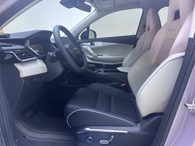 2023 LYNK&CO 03 1.5T 181HP L4 7DCT,autocango,china used car exporter,china ev exporter,chinese used car exporter,chinese used ev exporter