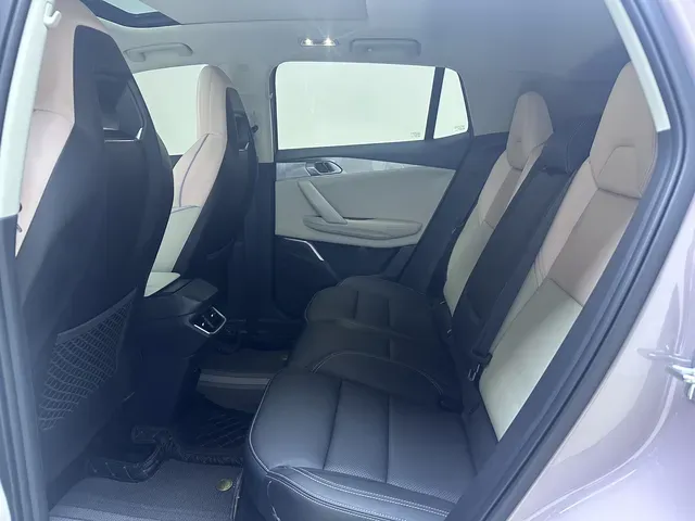 2023 LYNK&CO 03 1.5T 181HP L4 7DCT,autocango,china used car exporter,china ev exporter,chinese used car exporter,chinese used ev exporter