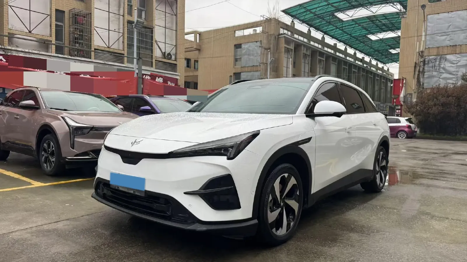 2024 HongQi H5 2.0T 224HP L4 8AT,autocango,china used car exporter,china ev exporter,chinese used car exporter,chinese used ev exporter