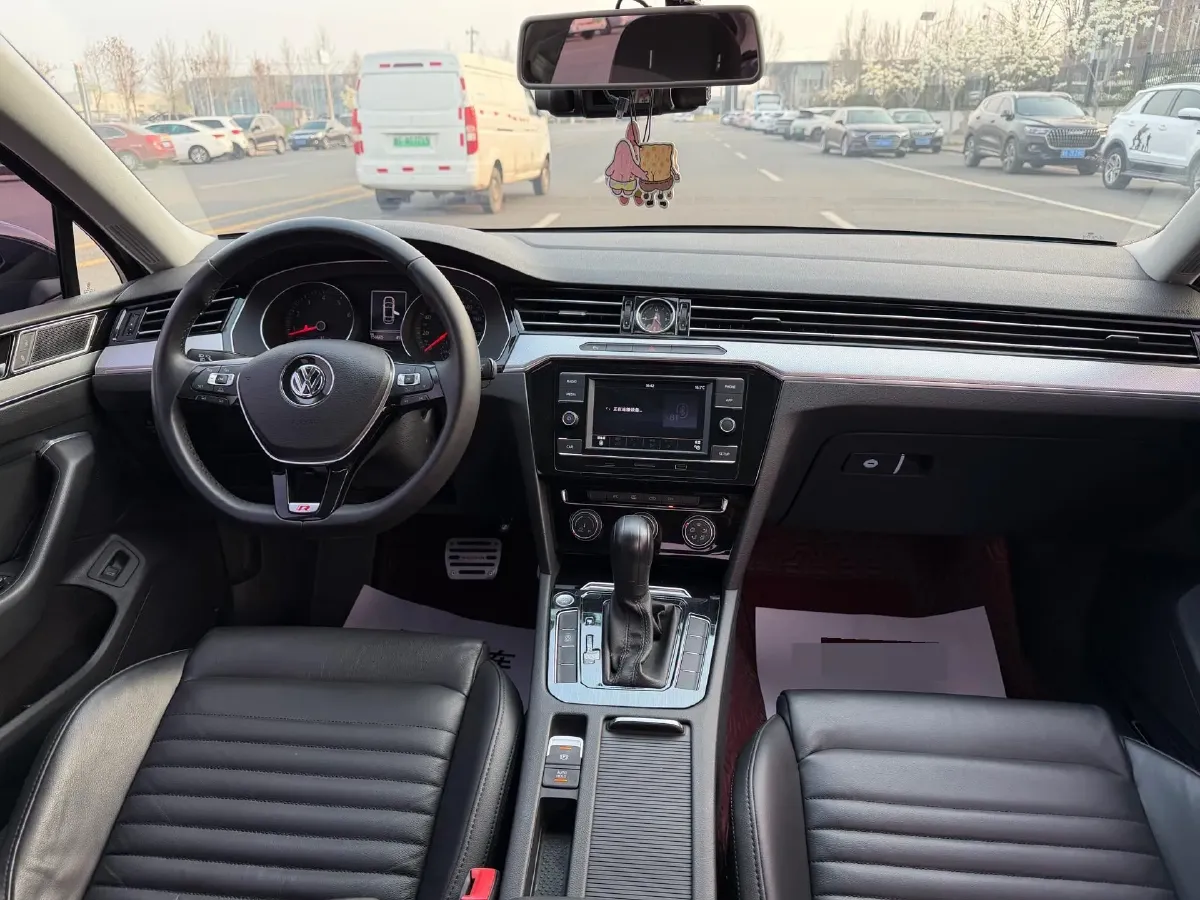 2018 Volkswagen Magotan 1.8T 180HP L4 7DCT,autocango,china used car exporter,china ev exporter,chinese used car exporter,chinese used ev exporter