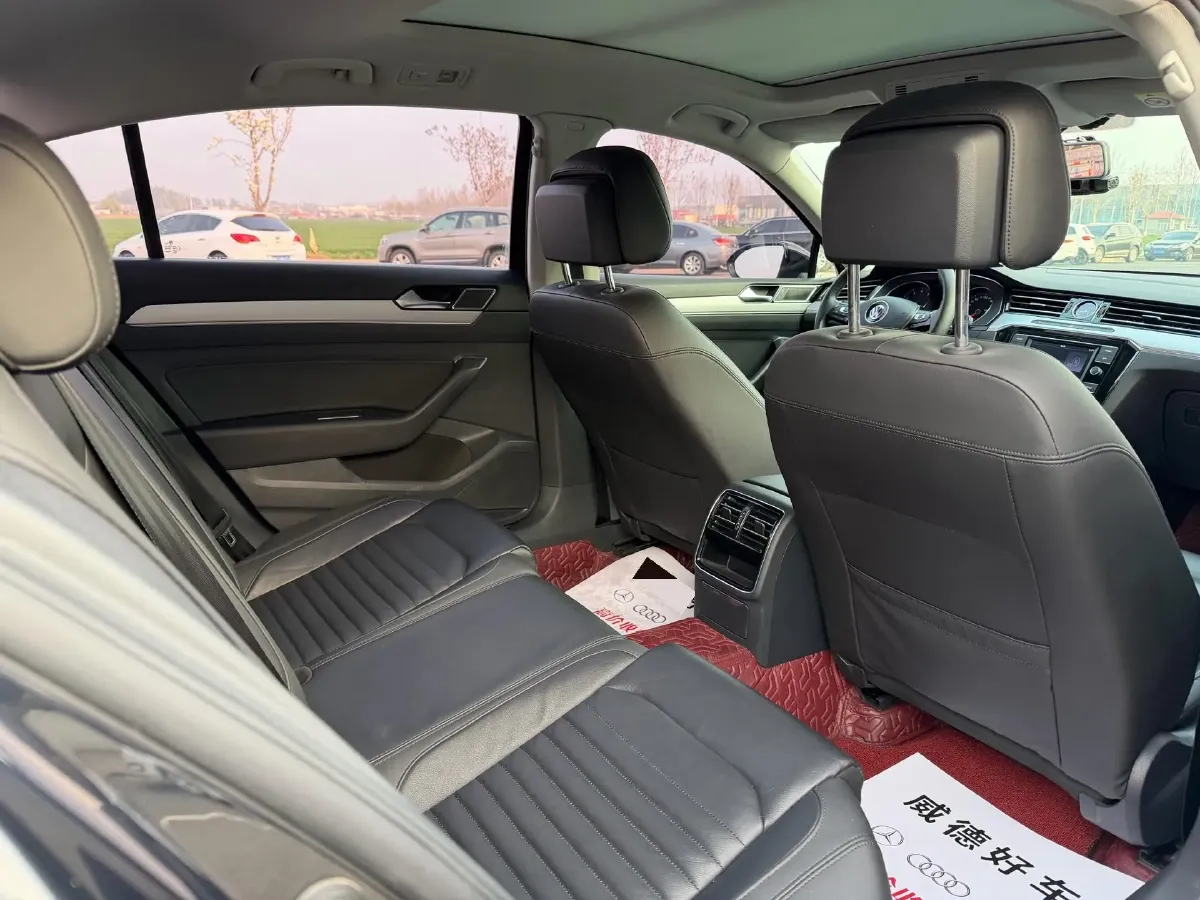 2018 Volkswagen Magotan 1.8T 180HP L4 7DCT,autocango,china used car exporter,china ev exporter,chinese used car exporter,chinese used ev exporter