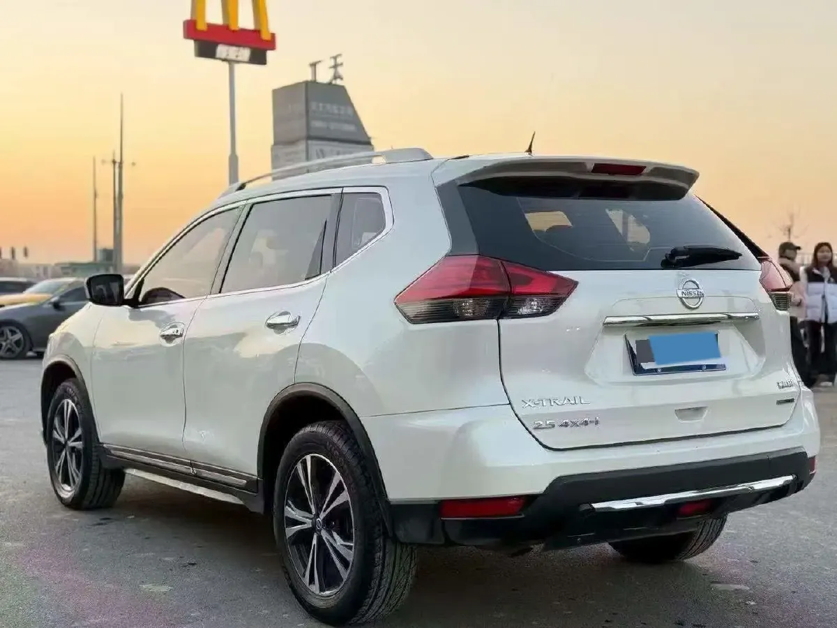 2019 Nissan X-Trail 2.5L 186HP L4 CVT,autocango,china used car exporter,china ev exporter,chinese used car exporter,chinese used ev exporter