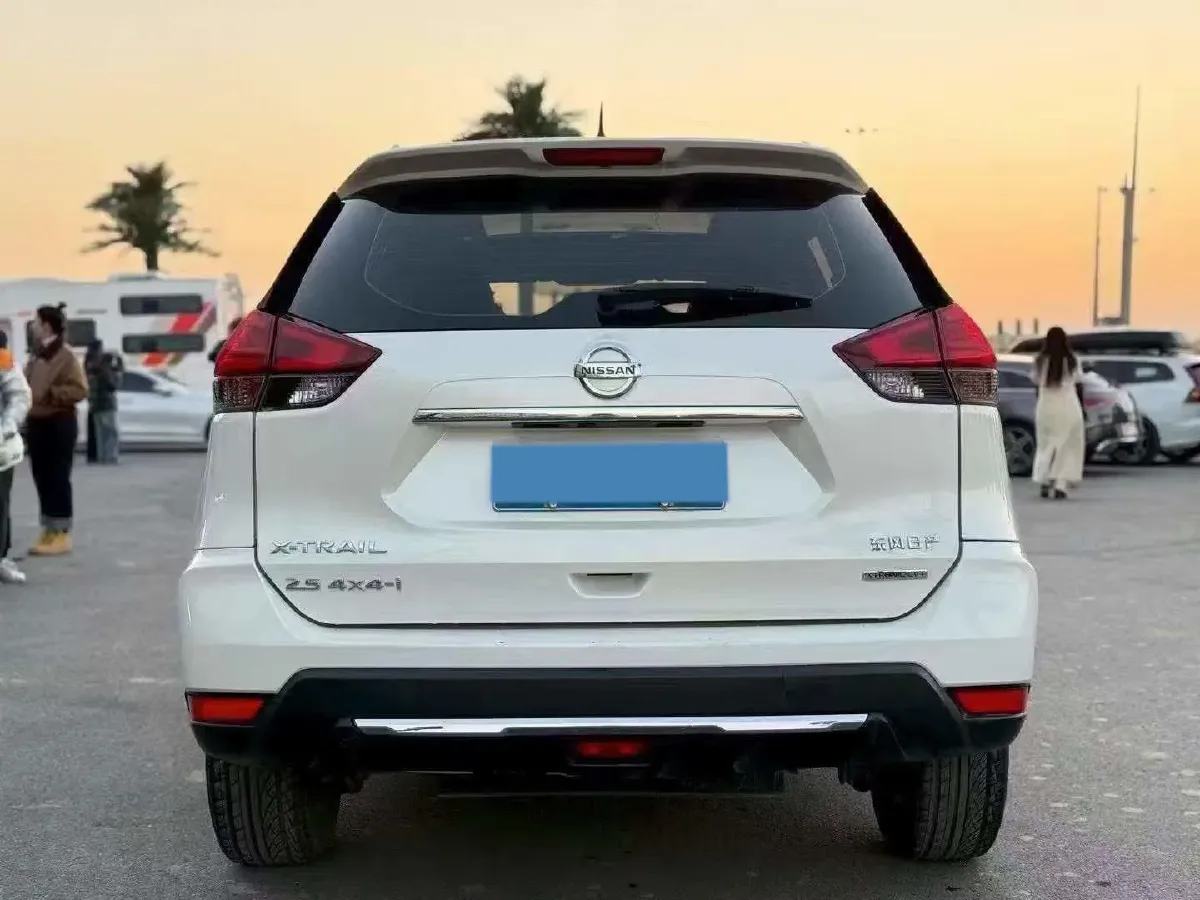 2019 Nissan X-Trail 2.5L 186HP L4 CVT,autocango,china used car exporter,china ev exporter,chinese used car exporter,chinese used ev exporter