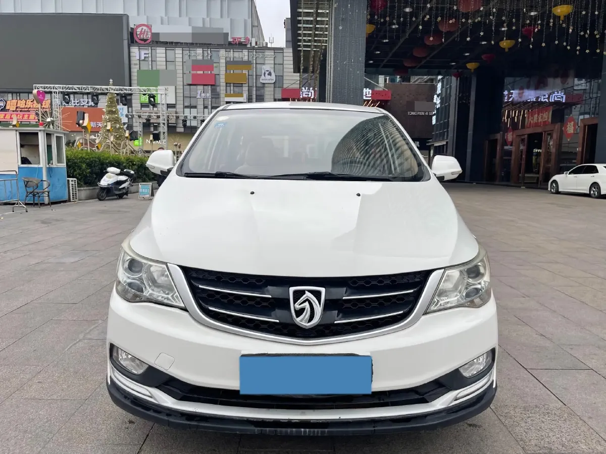 2016 BaoJun 560 1.5T 150HP L4 6MT,autocango,china used car exporter,china ev exporter,chinese used car exporter,chinese used ev exporter