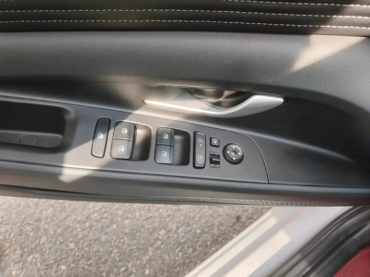 2023 Hyundai Elantra 1.5L 115HP L4 CVT,autocango,china used car exporter,china ev exporter,chinese used car exporter,chinese used ev exporter