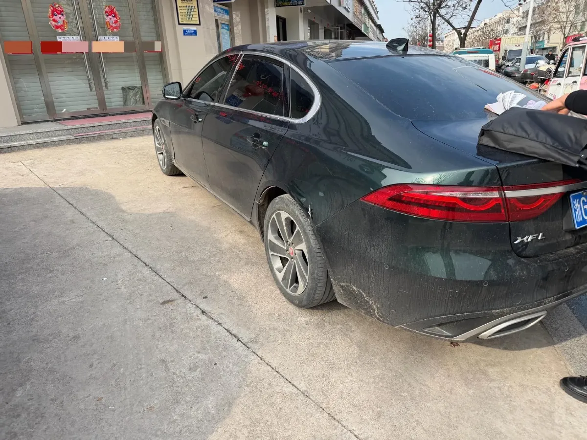 2023 Jaguar XFL 2.0T 200HP L4 8AT,autocango,china used car exporter,china ev exporter,chinese used car exporter,chinese used ev exporter