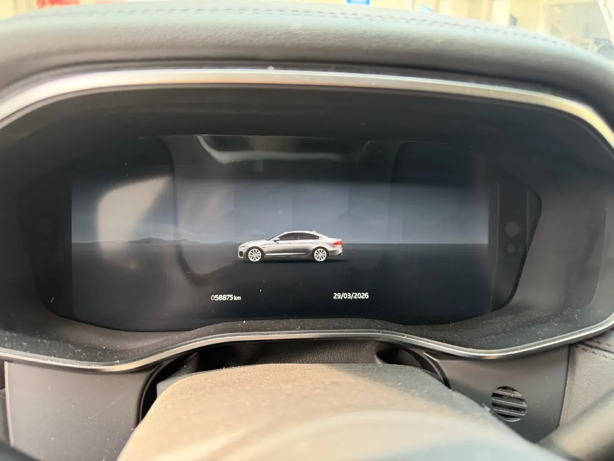 2023 Jaguar XFL 2.0T 200HP L4 8AT,autocango,china used car exporter,china ev exporter,chinese used car exporter,chinese used ev exporter