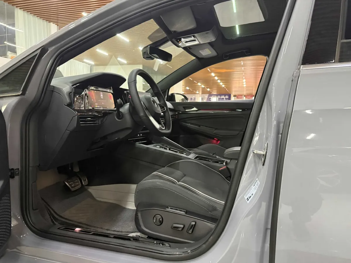 2023 Volkswagen Golf 1.4T 150HP L4 7DCT,autocango,china used car exporter,china ev exporter,chinese used car exporter,chinese used ev exporter