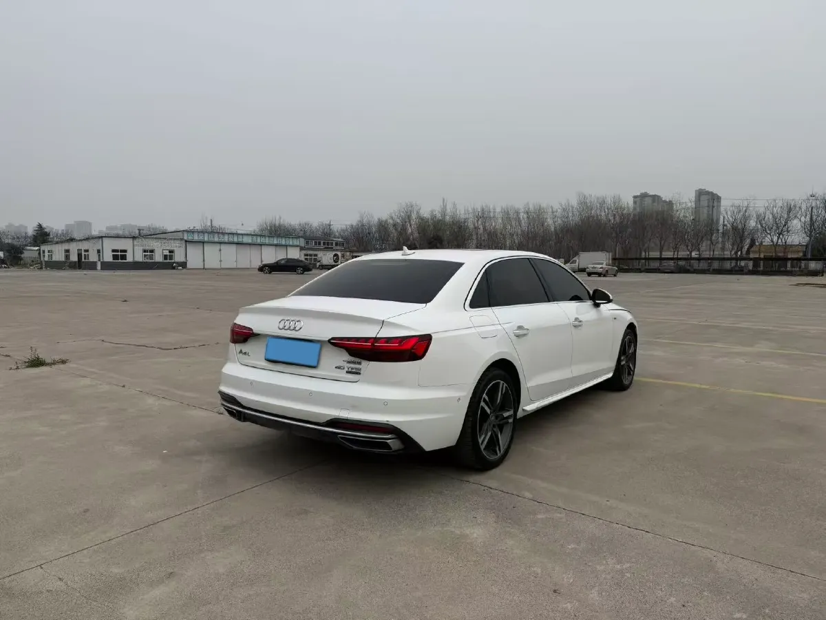 2020 Audi A4L 2.0T 190HP L4 7DCT,autocango,china used car exporter,china ev exporter,chinese used car exporter,chinese used ev exporter