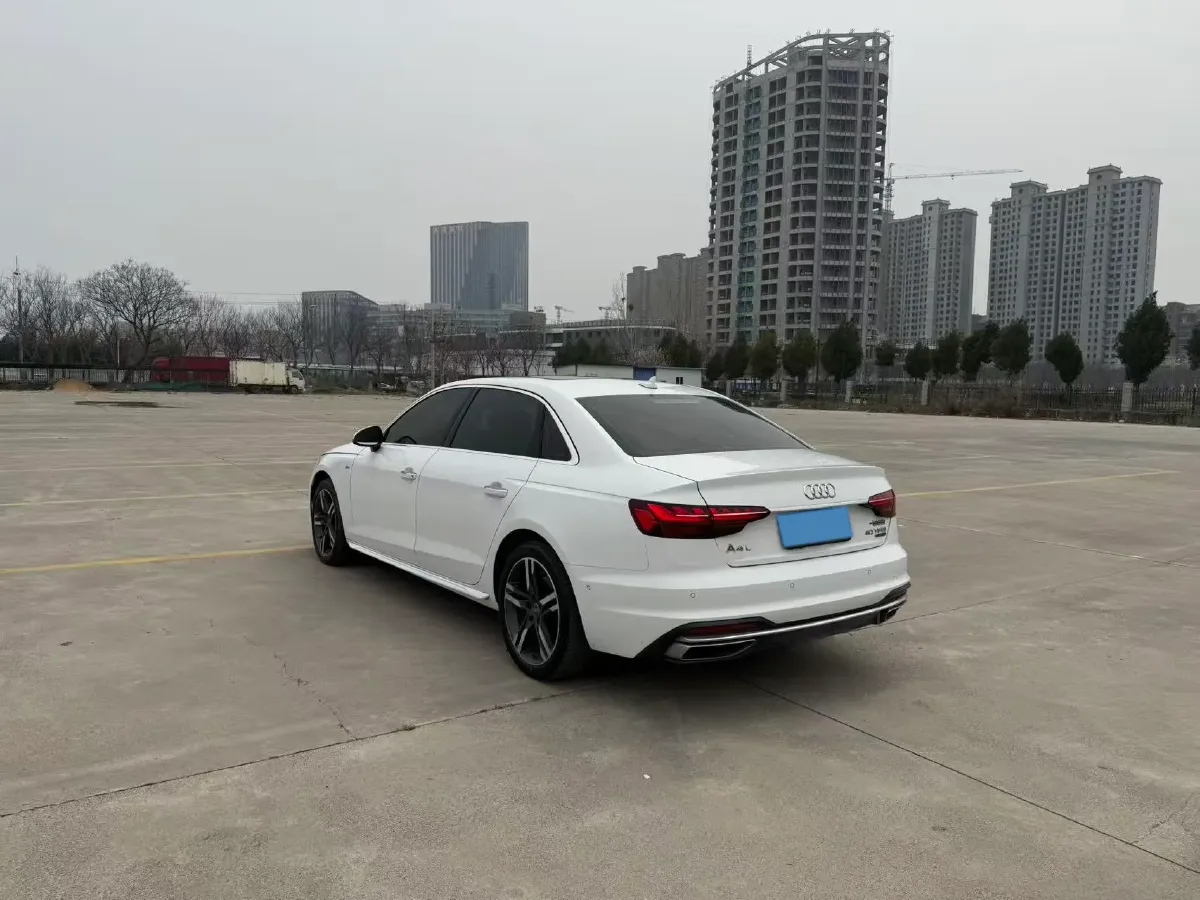 2020 Audi A4L 2.0T 190HP L4 7DCT,autocango,china used car exporter,china ev exporter,chinese used car exporter,chinese used ev exporter