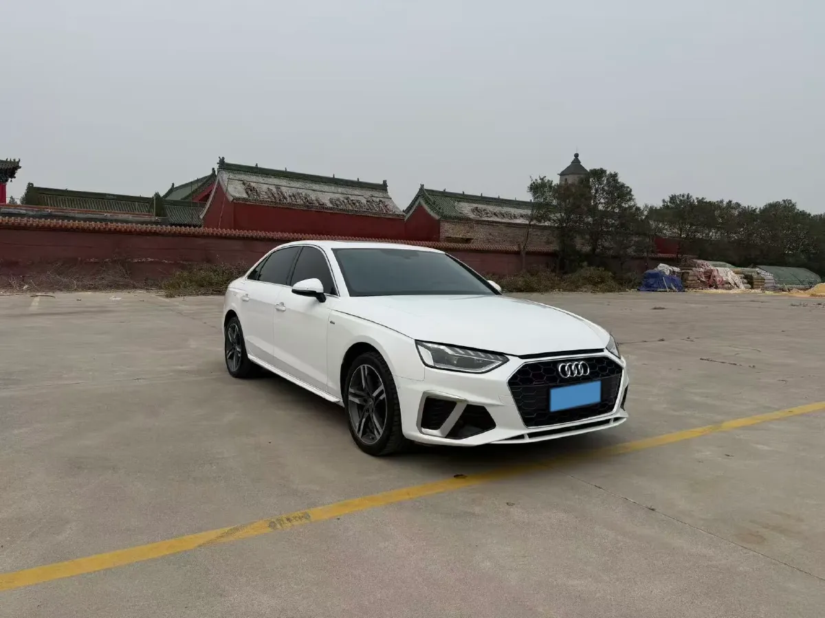 2020 Audi A4L 2.0T 190HP L4 7DCT,autocango,china used car exporter,china ev exporter,chinese used car exporter,chinese used ev exporter