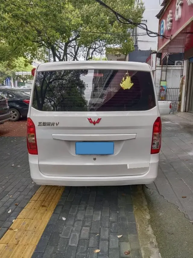 2016 WuLing RongGuang V 1.5L 112HP L4 5MT,autocango,china used car exporter,china ev exporter,chinese used car exporter,chinese used ev exporter