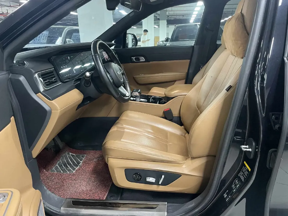 2020 Li ONE Range Extended 131HP REEV 40.5KWH,autocango,china used car exporter,china ev exporter,chinese used car exporter,chinese used ev exporter