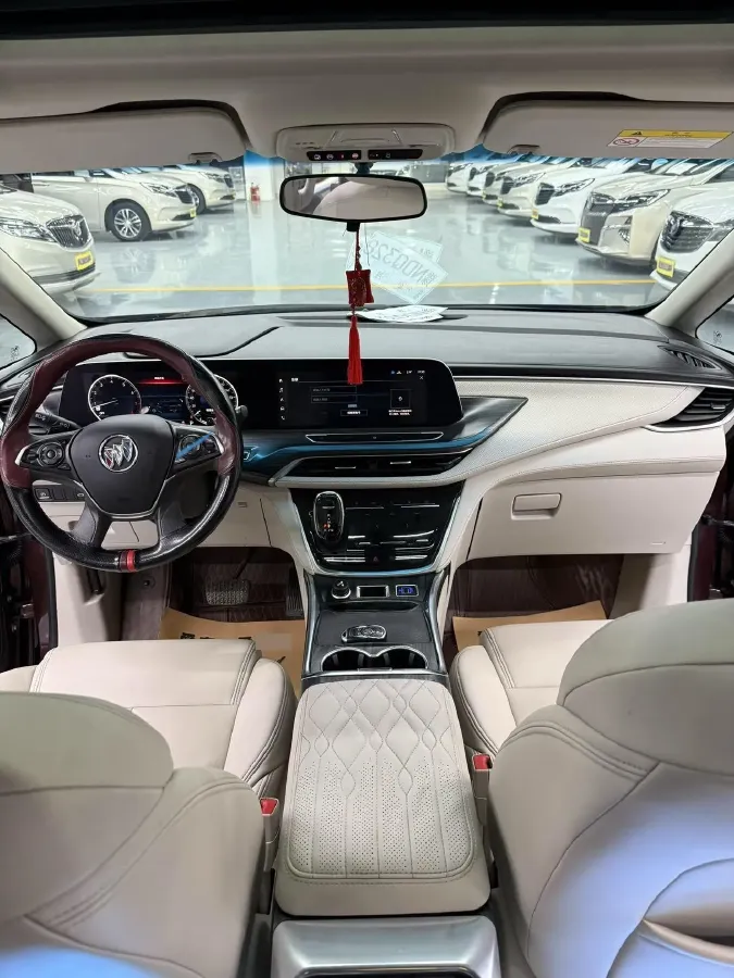 2022 Buick GL8 2.0T 237HP L4 9AT,autocango,china used car exporter,china ev exporter,chinese used car exporter,chinese used ev exporter