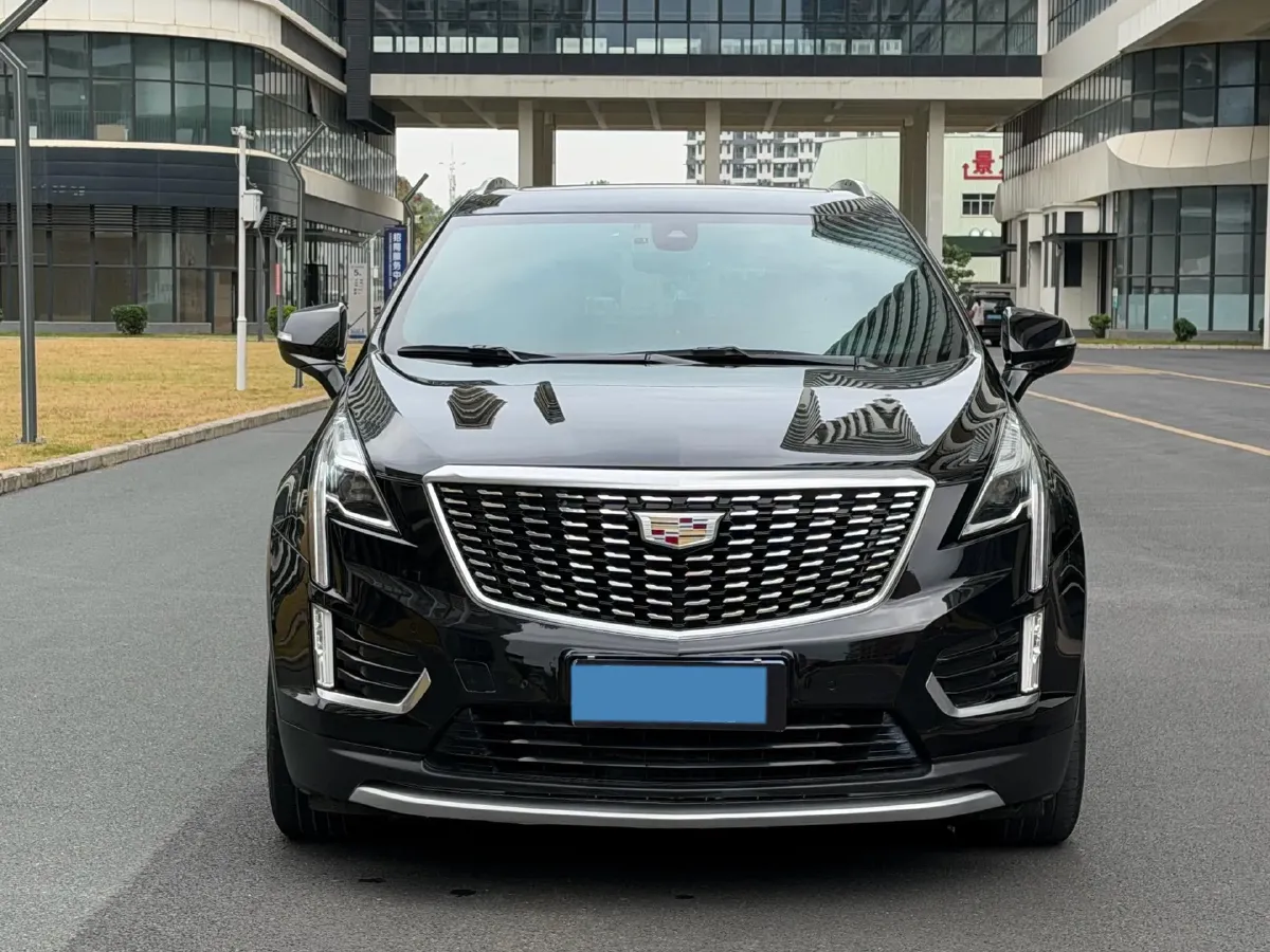 2022 Cadillac XT5 2.0T 237HP L4 9AT,autocango,china used car exporter,china ev exporter,chinese used car exporter,chinese used ev exporter
