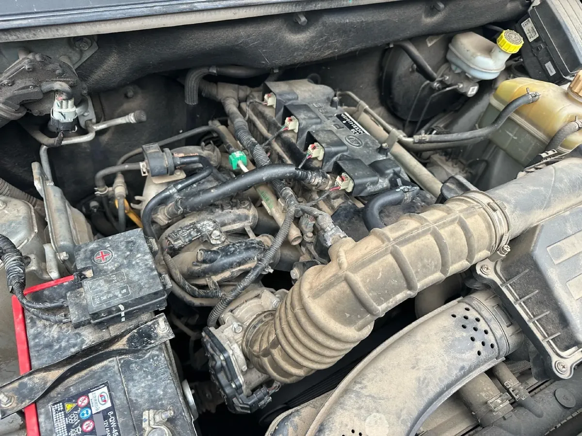 2019 WuLing HongGuang V 1.5L 105HP L4 5MT,autocango,china used car exporter,china ev exporter,chinese used car exporter,chinese used ev exporter