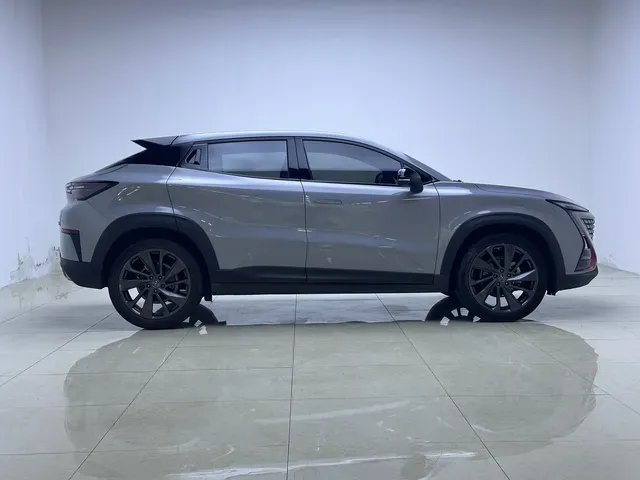 2020 ChangAn UNI-T 1.5T 180HP L4 7DCT,autocango,china used car exporter,china ev exporter,chinese used car exporter,chinese used ev exporter