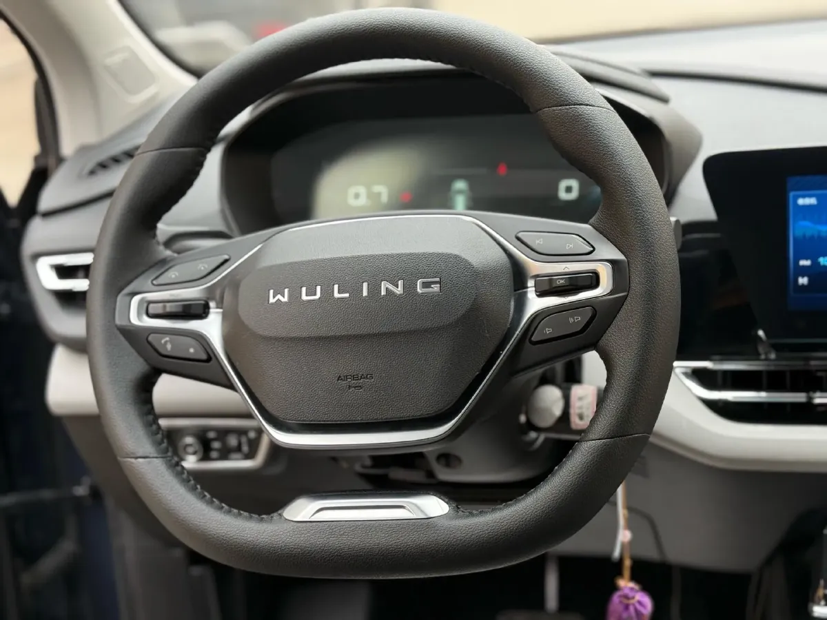 2022 WuLing KaiJie 1.5T 147HP L4 CVT,autocango,china used car exporter,china ev exporter,chinese used car exporter,chinese used ev exporter