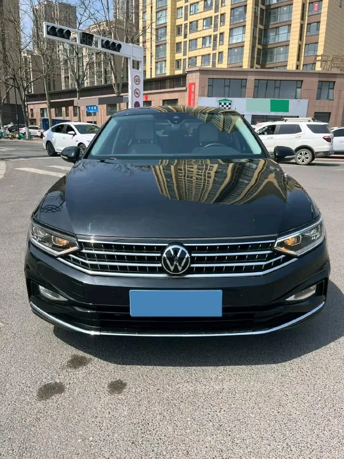 2023 Volkswagen Magotan 2.0T 186HP L4 7DCT,autocango,china used car exporter,china ev exporter,chinese used car exporter,chinese used ev exporter