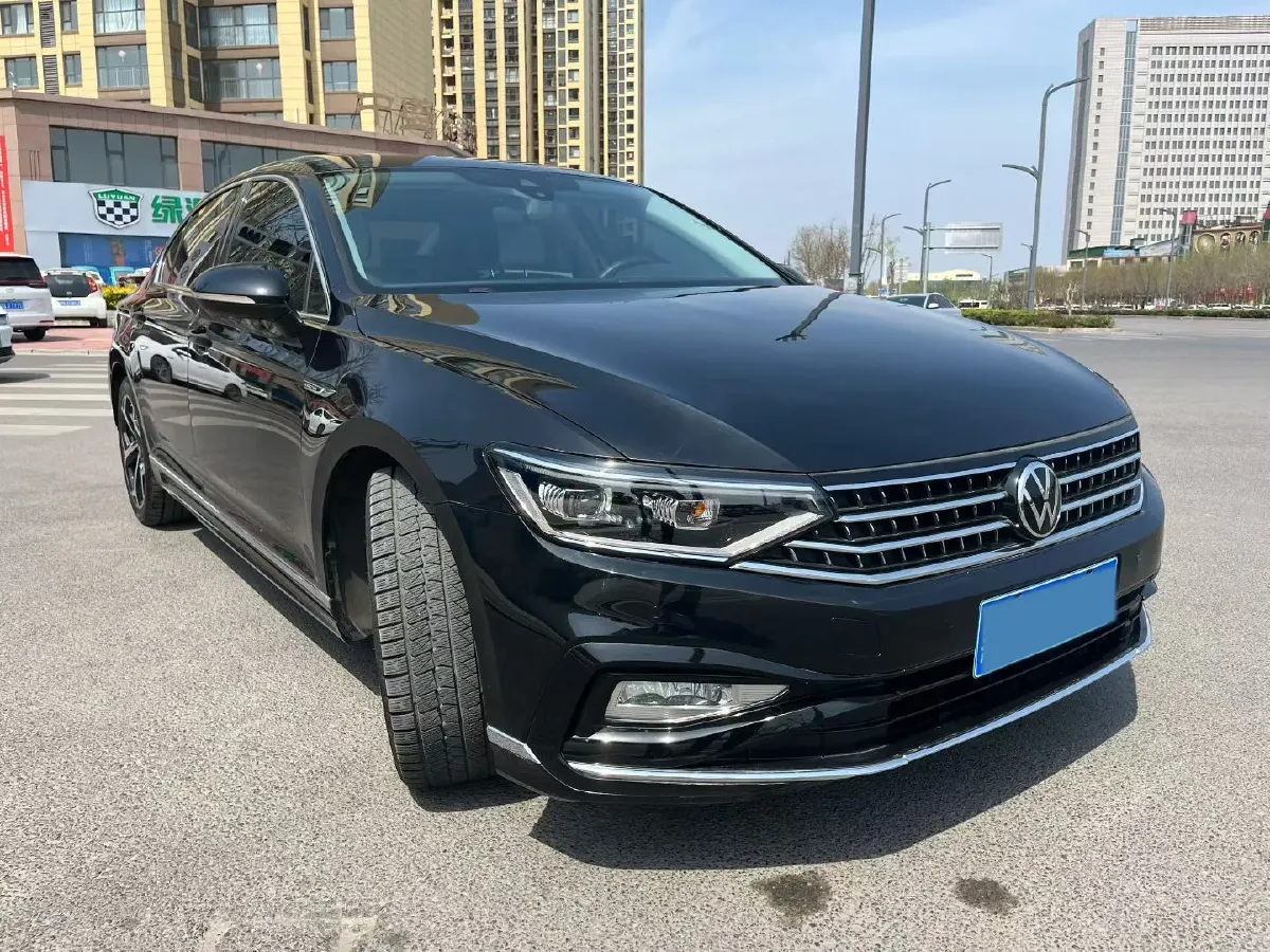2023 Volkswagen Magotan 2.0T 186HP L4 7DCT,autocango,china used car exporter,china ev exporter,chinese used car exporter,chinese used ev exporter