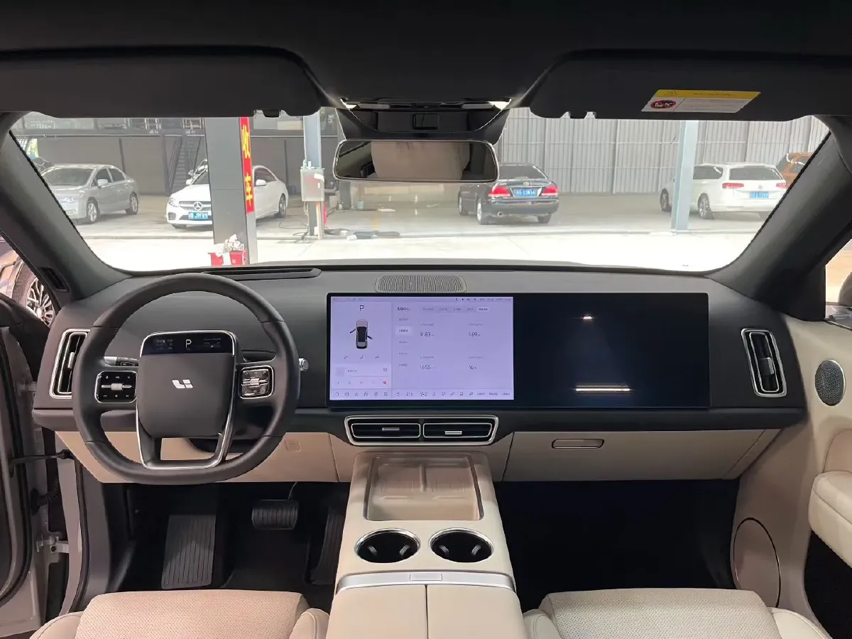 2024 Li L6 Range Extended 154HP L4 REEV 36.8KWH,autocango,china used car exporter,china ev exporter,chinese used car exporter,chinese used ev exporter