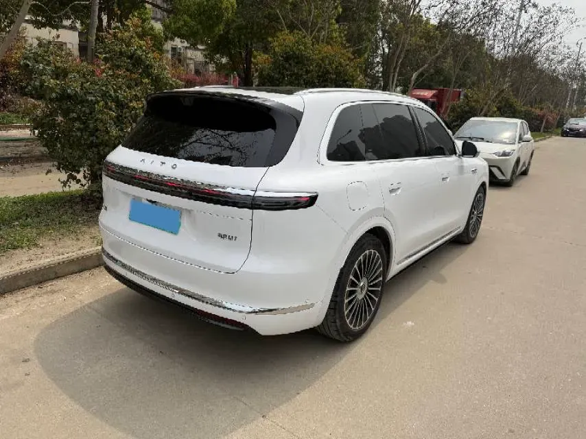 2026 AITO AITO M7 REEV 160HP REEV,autocango,china used car exporter,china ev exporter,chinese used car exporter,chinese used ev exporter