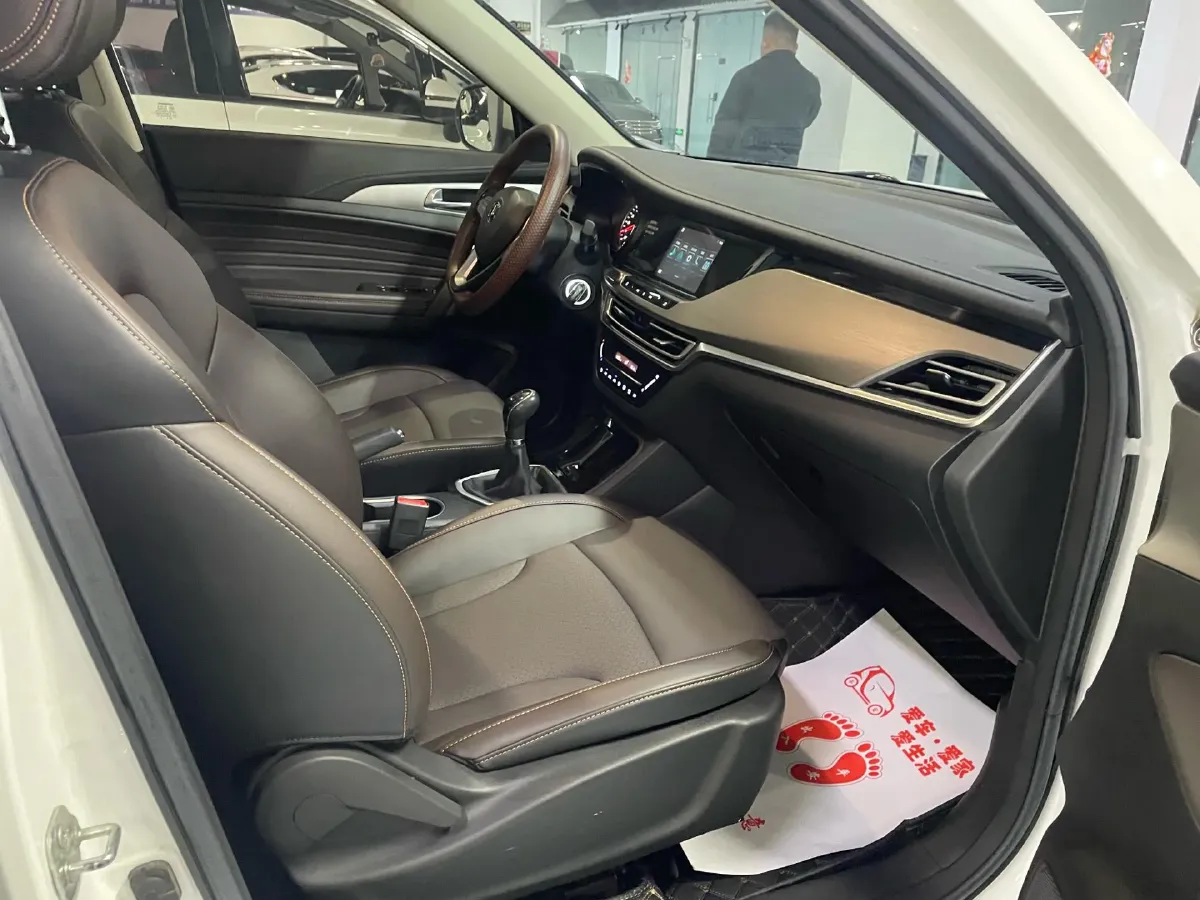 2019 ChangAn CS35 Plus 1.6L 128HP L4 6AT,autocango,china used car exporter,china ev exporter,chinese used car exporter,chinese used ev exporter