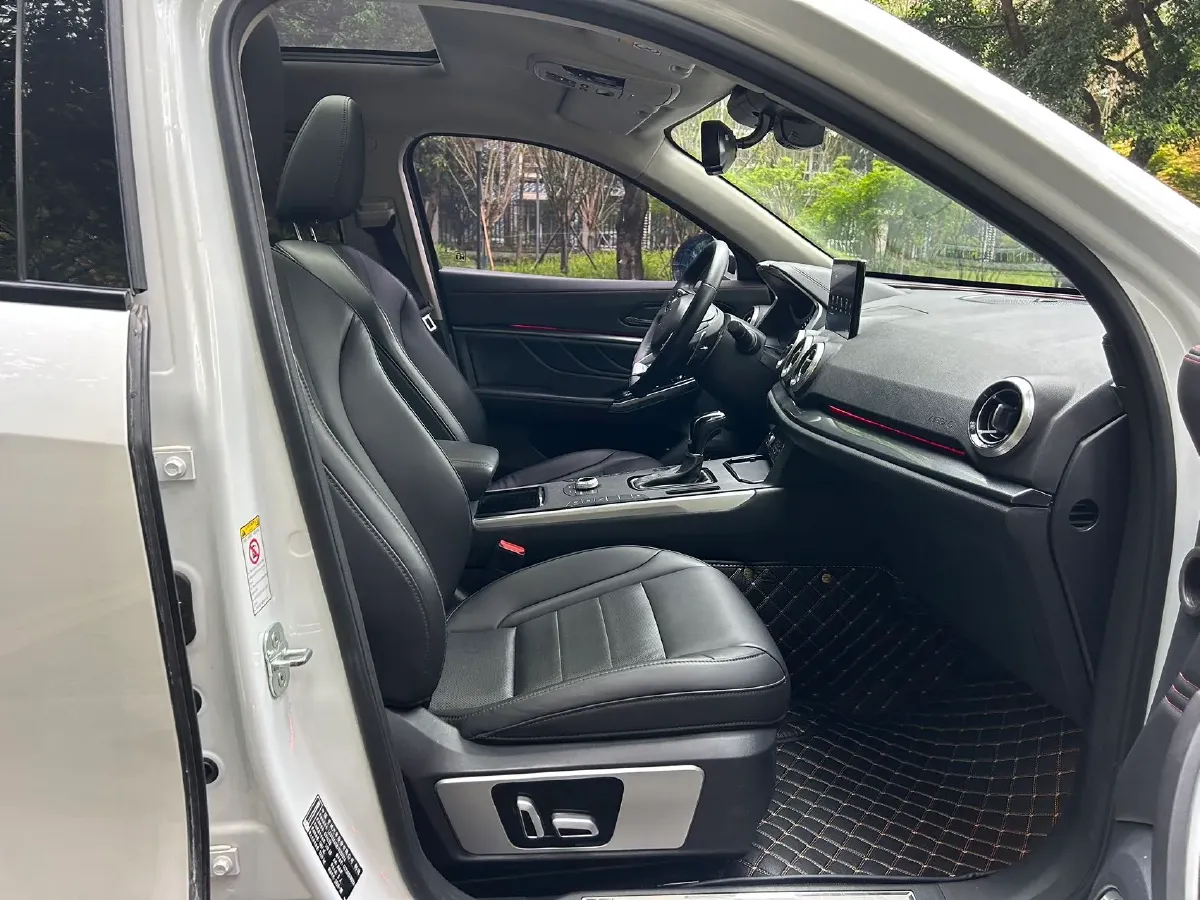 2017 WEY VV5 2.0T 197HP L4 7DCT,autocango,china used car exporter,china ev exporter,chinese used car exporter,chinese used ev exporter