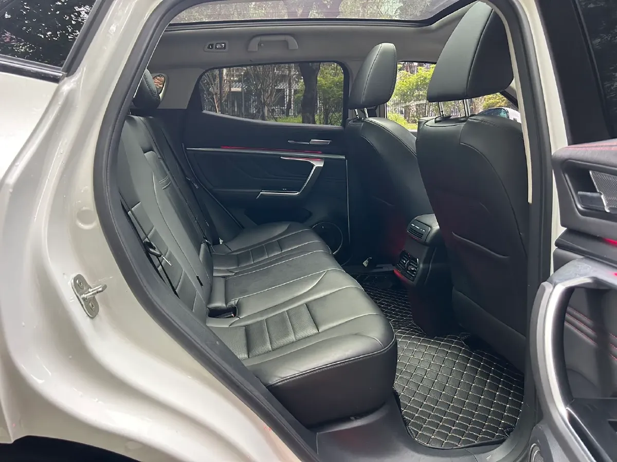 2017 WEY VV5 2.0T 197HP L4 7DCT,autocango,china used car exporter,china ev exporter,chinese used car exporter,chinese used ev exporter