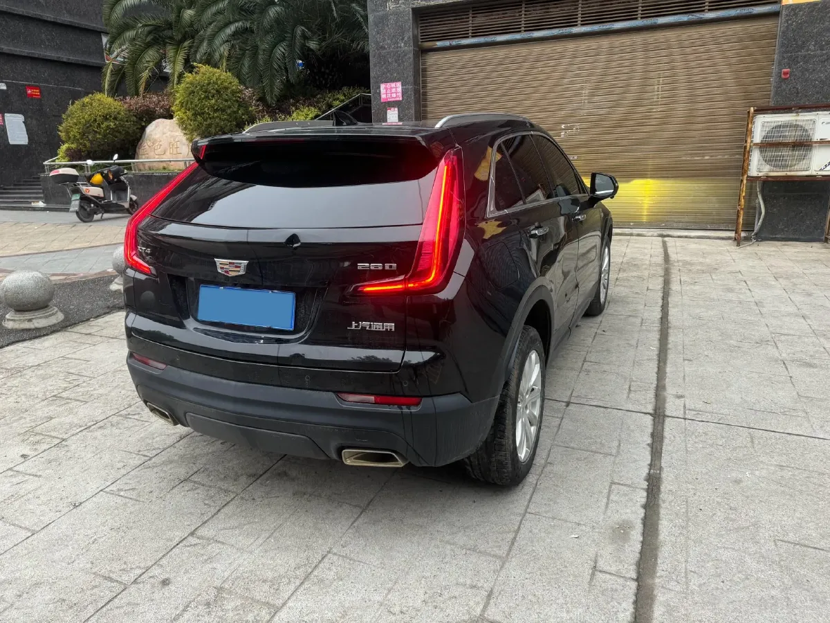 2021 Cadillac XT4 2.0T 237HP L4 9AT,autocango,china used car exporter,china ev exporter,chinese used car exporter,chinese used ev exporter