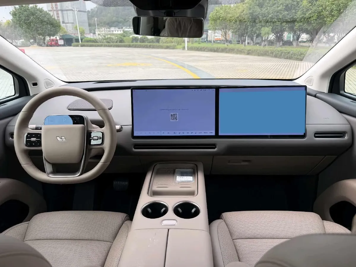 2025 Li i8 BEV,autocango,china used car exporter,china ev exporter,chinese used car exporter,chinese used ev exporter