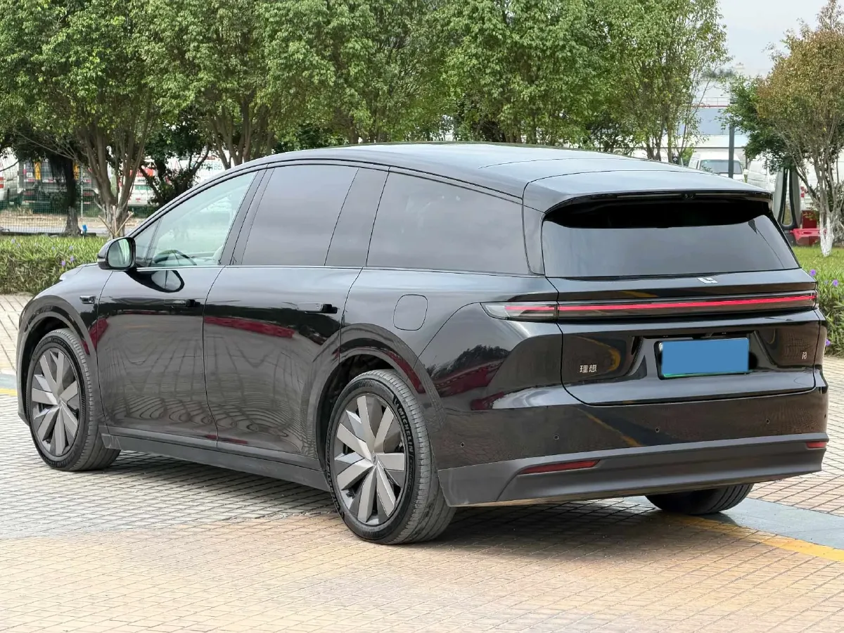 2025 Li i8 BEV,autocango,china used car exporter,china ev exporter,chinese used car exporter,chinese used ev exporter