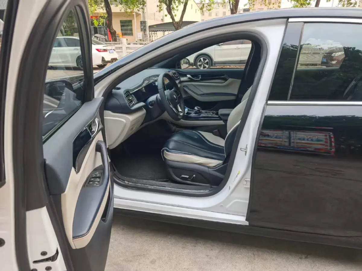 2021 Haval F7 1.5T 169HP L4 7DCT,autocango,china used car exporter,china ev exporter,chinese used car exporter,chinese used ev exporter