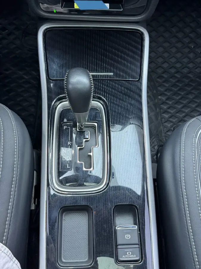 2021 Mitsubishi Outlander 2.0L 166HP L4 CVT,autocango,china used car exporter,china ev exporter,chinese used car exporter,chinese used ev exporter