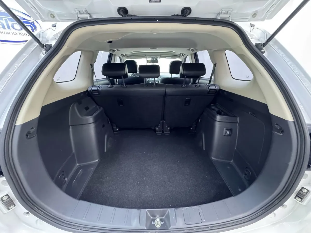 2021 Mitsubishi Outlander 2.0L 166HP L4 CVT,autocango,china used car exporter,china ev exporter,chinese used car exporter,chinese used ev exporter