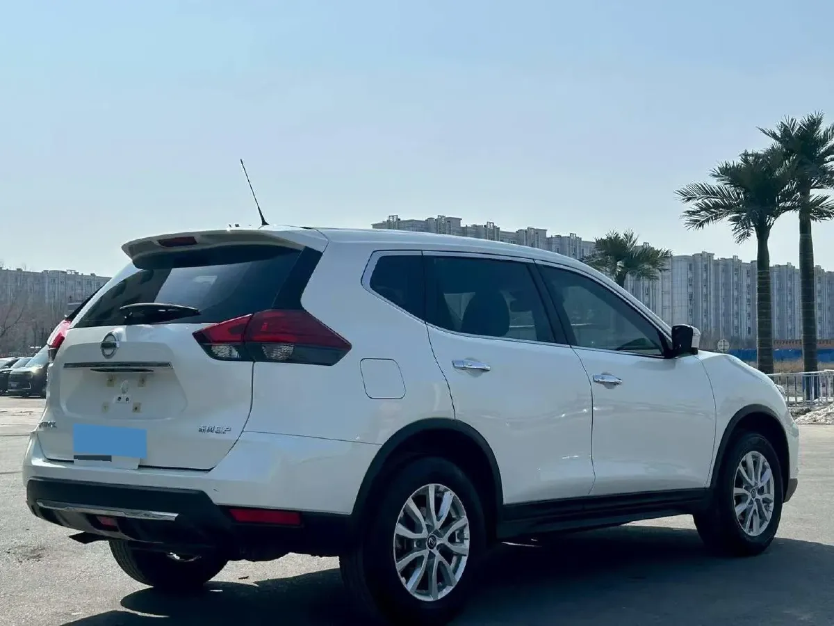 2023 Nissan X-Trail 2.0L 151HP L4 CVT,autocango,china used car exporter,china ev exporter,chinese used car exporter,chinese used ev exporter