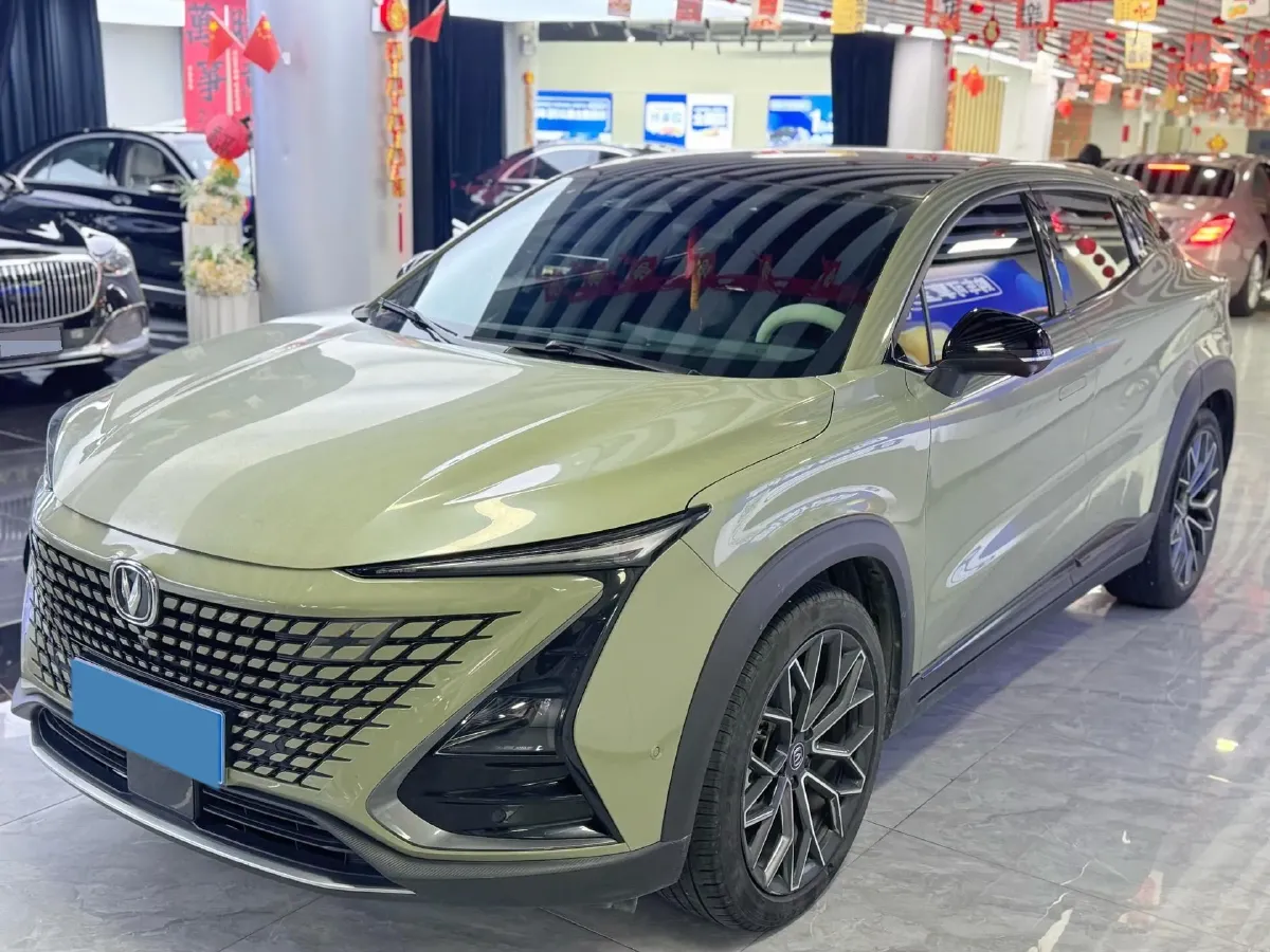 2022 ChangAn UNI-T 1.5T 188HP L4 7DCT,autocango,china used car exporter,china ev exporter,chinese used car exporter,chinese used ev exporter