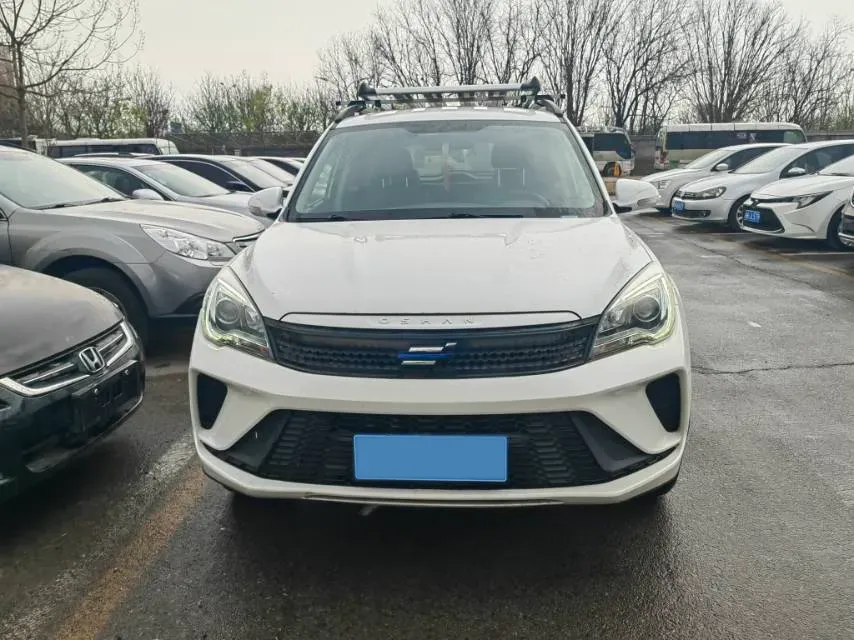 2018 ChangAn CS35 Plus 1.6L 128HP L4 5MT,autocango,china used car exporter,china ev exporter,chinese used car exporter,chinese used ev exporter