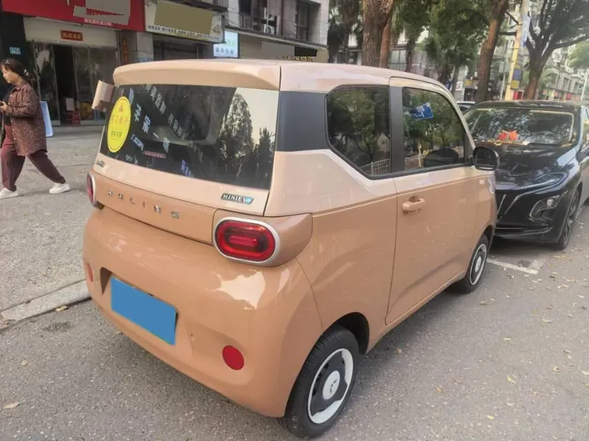 2024 WuLing HongGuang MINI EV BEV 17.3KWH,autocango,china used car exporter,china ev exporter,chinese used car exporter,chinese used ev exporter