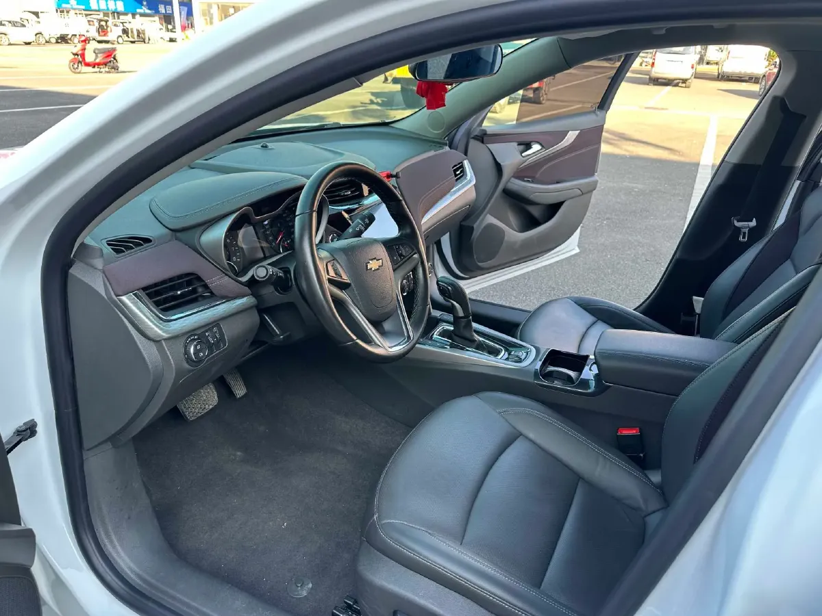 2018 Chevrolet Malibu 1.5T 170HP L4 6AT,autocango,china used car exporter,china ev exporter,chinese used car exporter,chinese used ev exporter