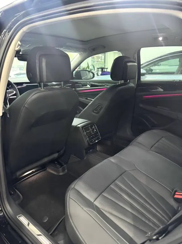 2026 Volkswagen Passat 2.0T 220HP L4 7DCT,autocango,china used car exporter,china ev exporter,chinese used car exporter,chinese used ev exporter