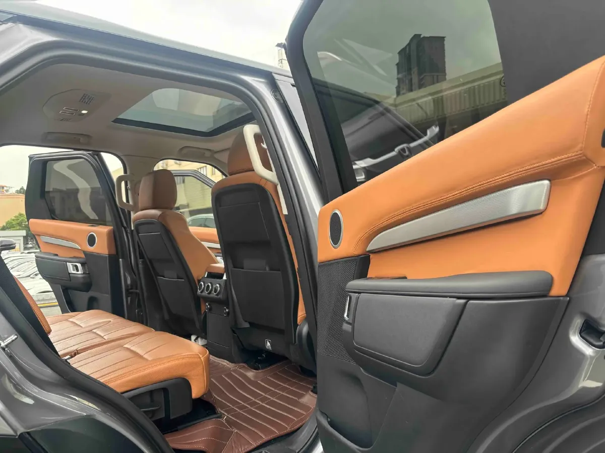 2020 Land Rover Discovery 2.0T 300HP L4 8AT,autocango,china used car exporter,china ev exporter,chinese used car exporter,chinese used ev exporter