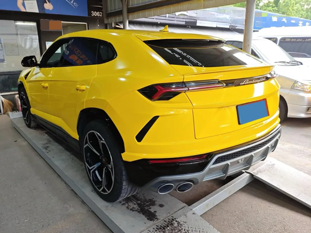 2021 Lamborghini Urus 4.0T 641HP V8 8AT,autocango,china used car exporter,china ev exporter,chinese used car exporter,chinese used ev exporter