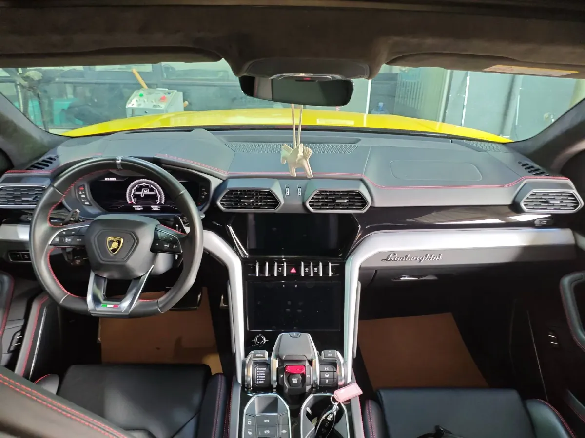 2021 Lamborghini Urus 4.0T 641HP V8 8AT,autocango,china used car exporter,china ev exporter,chinese used car exporter,chinese used ev exporter