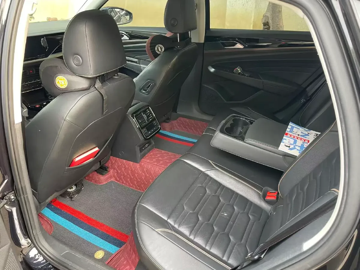 2020 Volkswagen Passat 2.0T 186HP L4 7DCT,autocango,china used car exporter,china ev exporter,chinese used car exporter,chinese used ev exporter