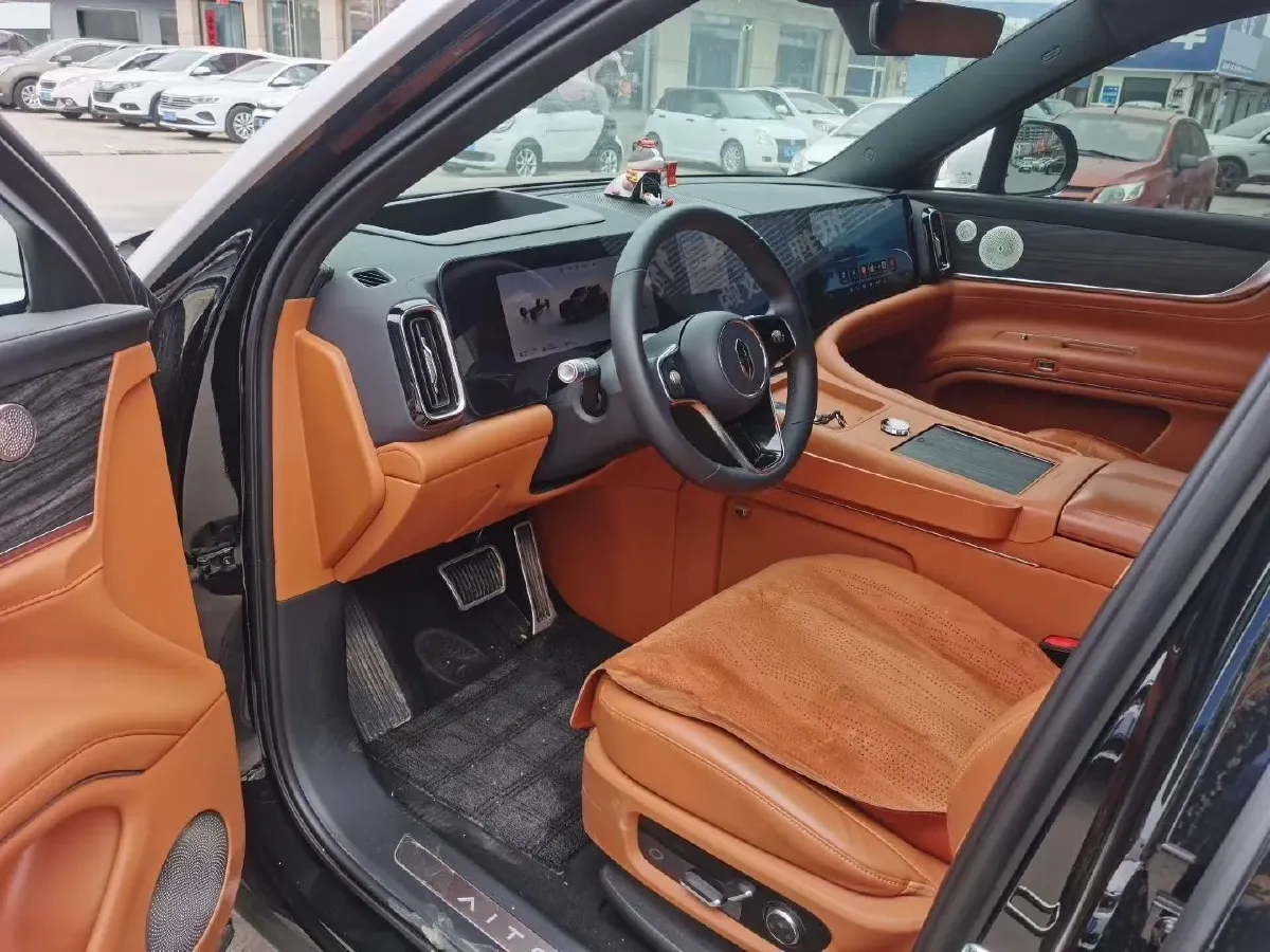 2024 AITO AITO M9 1.5T 152HP L4 REEV 42KWH,autocango,china used car exporter,china ev exporter,chinese used car exporter,chinese used ev exporter