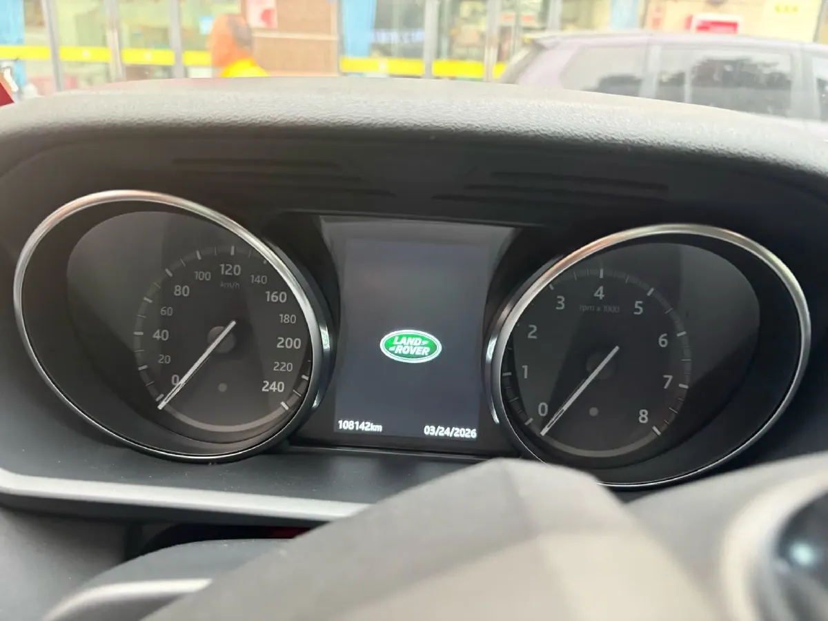 2018 Land Rover Discovery 2.0T 300HP L4 8AT,autocango,china used car exporter,china ev exporter,chinese used car exporter,chinese used ev exporter